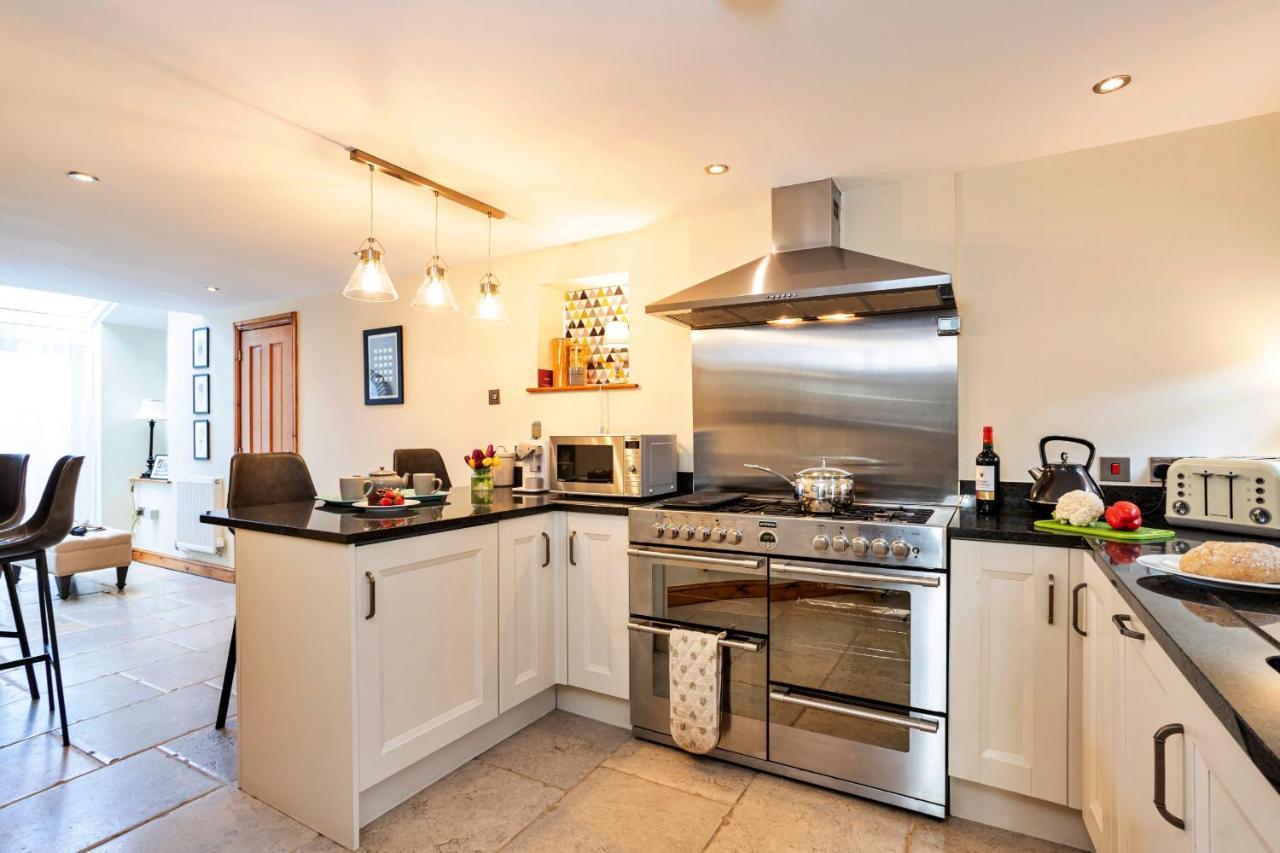 Finest Retreats - Ivy Casterton